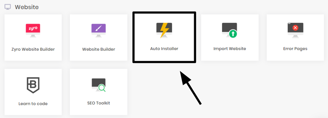 Panah menunjukkan Installer Otomatis Hostinger