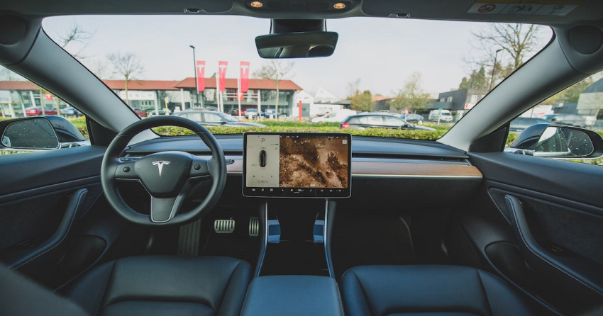 Tesla Updates Autosteer Following Recall in US
