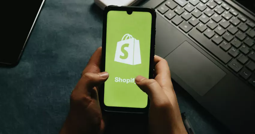 Shopify Announces New AI Store Builder and More