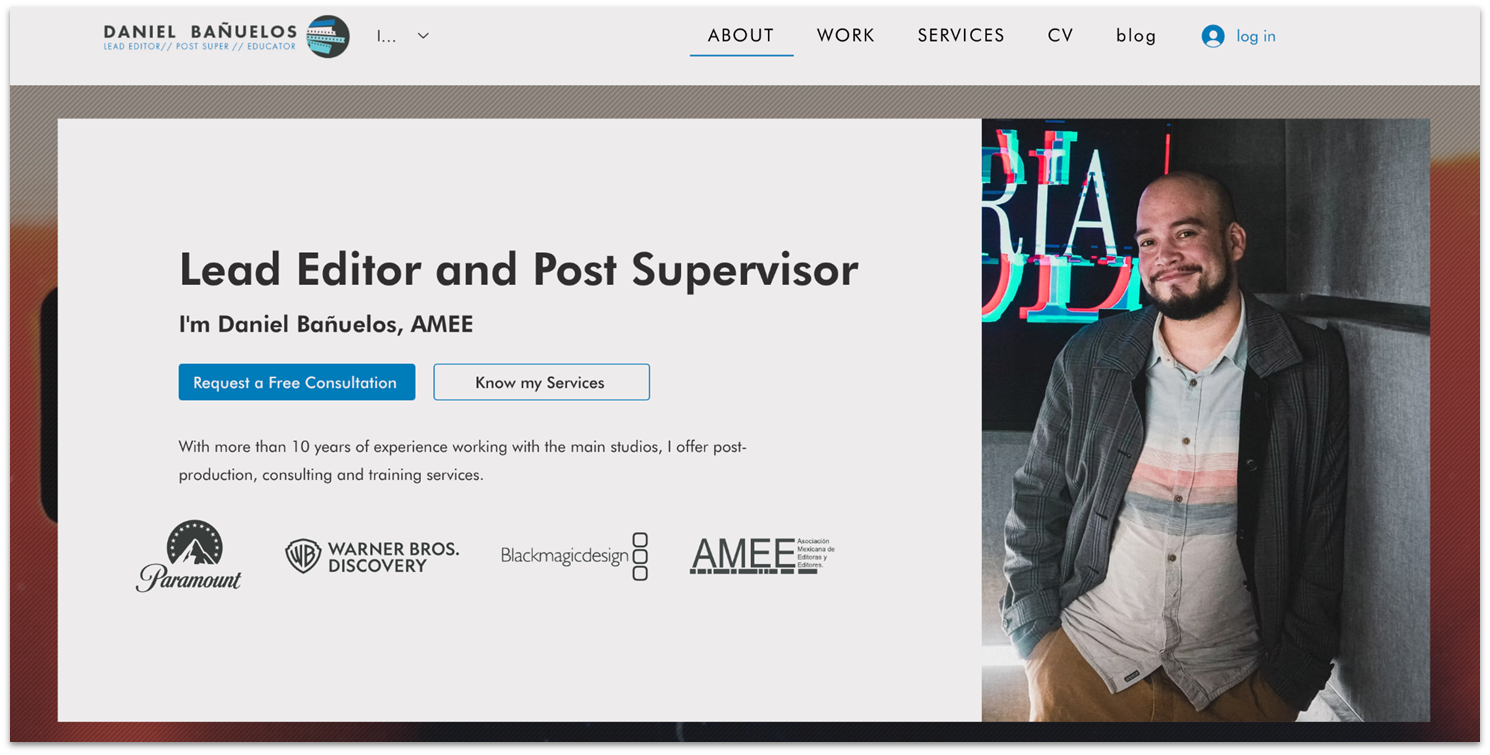 Dan Banuelos multilingual professional services and CV site created with Wix